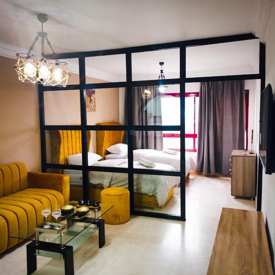 Nouveau Appartement Au Plein Centre-Ville En Face Hilton Tanger Eksteriør billede